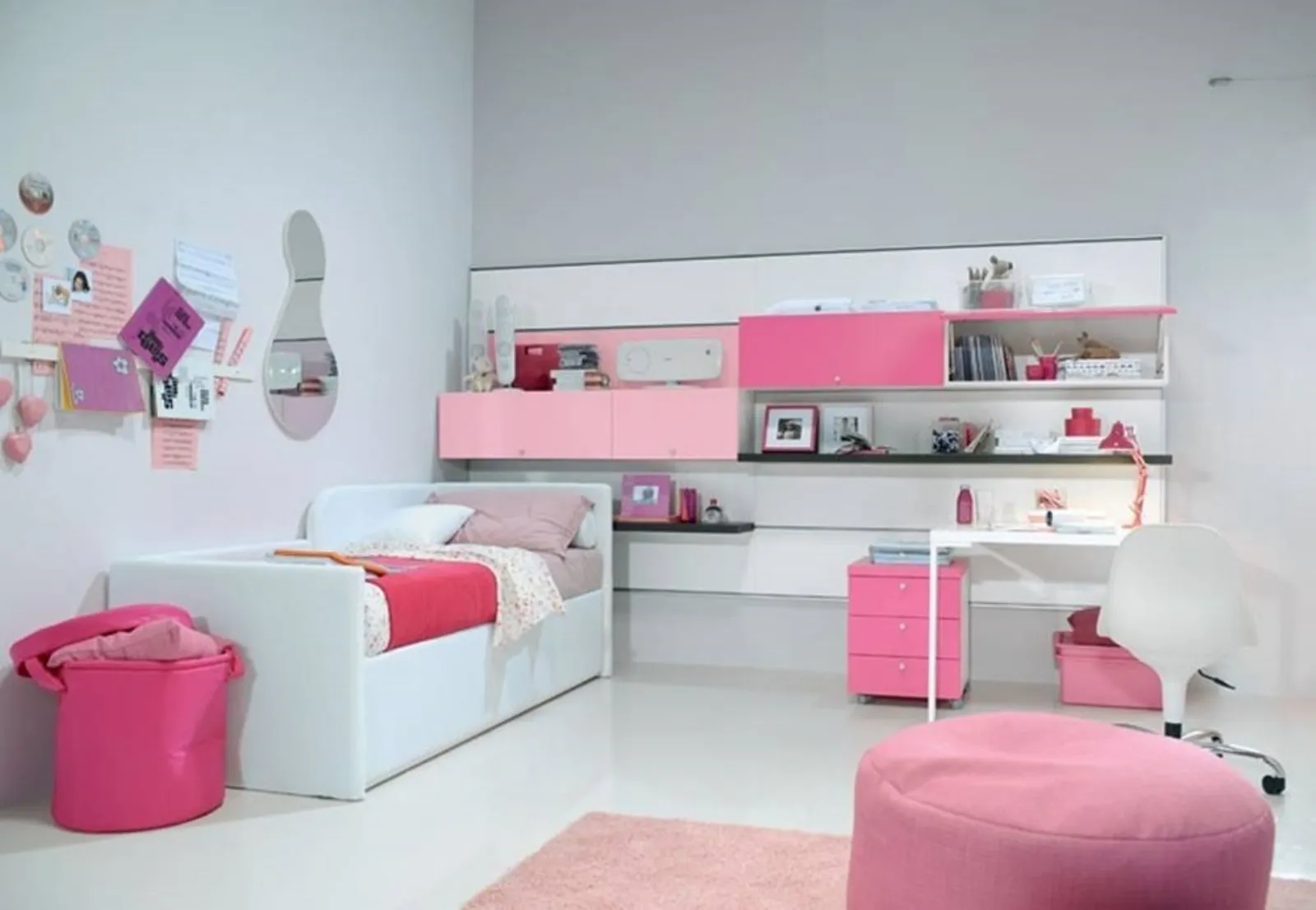 Бело розовая комната для подростка